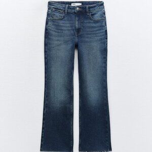 Zara High Waisted Ankle Flare Jeans REF: 8228/225